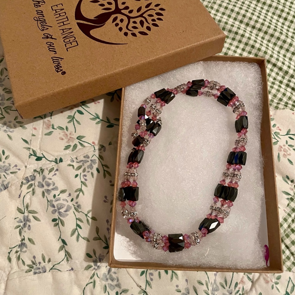 MULTI STYLE MAGNETIC NECKLACE, BRACELET , OR CHOKER FLEXIBLE CHAIN